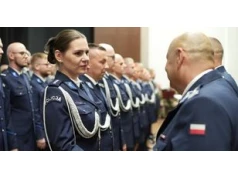 Święto Policji 2026 w Toruniu. Awanse i odznaczenia