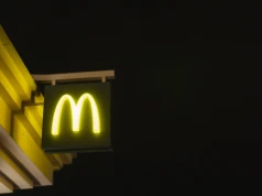 Kultowy McDonald's w Warszawie zamknięty. Działał ponad 20 lat