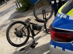 Policja ustaliła, kto pędził po Bulwarach Wiślanych. To 15-latek (Video)