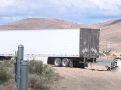 Ciężarowa Tesla Semi najechała na dwa auta osobowe – dwie ofiary i pytanie o systemy?