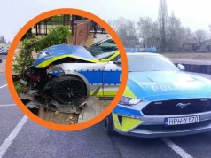 Policyjny Mustang rozbity. Miał wyjątkową historię, a w sieci był obiektem kpin