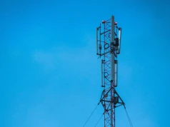 Plus rozbudowuje 5G w całej Polsce. Lista nowych lokalizacji robi wrażenie