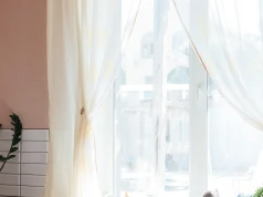 Takie firanki są teraz najmodniejsze. Kuchnia od razu wygląda jaśniej