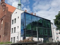 Spór o kolor Ratusza Staromiejskiego w Malborku