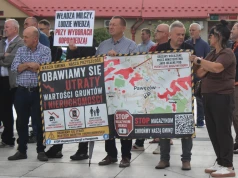 Mieszkańcom skończyła się cierpliwość i zaufanie. Po proteście w Lisiej Górze zapowiadają referendum