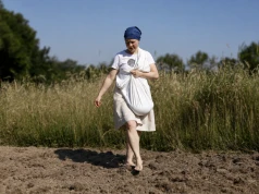 W Mostach koło Jabłonkowa znów sieją krzycę. Tak kiedyś gospodarowano w Beskidach