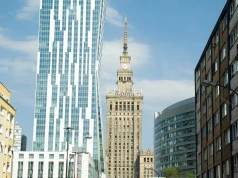 Turystyka biznesowa i miejska napędzają Mazowsze. Warszawa skupia ponad 80% ruchu noclegowego