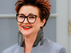 Kwaśniewska nosi te spodnie zamiast jeansów. Są wygodne i bardzo eleganckie