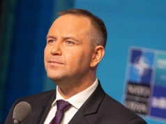Wystawili Nawrockiemu notę. Widoczny podział w sondażu