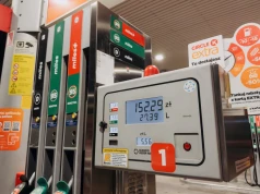 Rząd ma nowy pomysł na obniżkę cen paliw. Padła deklaracja