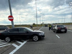 Pijany i bez prawa jazdy chciał uciec autostradą pod prąd. Padły strzały