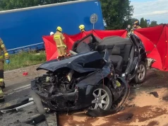 Z ostatniej chwili! Koszmarny wypadek trzech pojazdów. Droga jest zablokowana