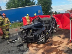 Poważny wypadek na ‘dziesiątce’. Wezwano śmigłowiec LPR