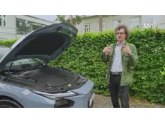 Nowy Lexus ES staje się flagowcem. Co z hybrydą?