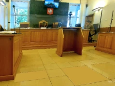 Rzad KO naprawia sądy. Skąd my to znamy?