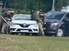 Policyjna akcja w centrum Poznania. Rozbite trzy samochody, są zatrzymani. W sieci pojawiły się nagrania