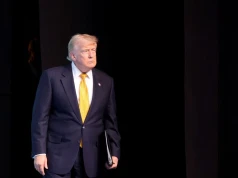 Trump powiedział, że wydał instrukcję zbombardowania Iranu w razie zamachu na niego