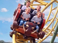 Ruszył pierwszy taki rollercoaster w Polsce. Startuje z wysokości 7 piętra