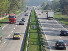 Takim samochodem lepiej nie jechać za polską granicę. Zakaz dotyczy koloru auta