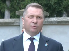 PiS uderza w Ukrainę w rocznicę Wołynia. Czarnek ogłosił to pod pomnikiem ofiar