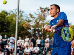 Polak w eliminacjach do tunieju ATP. Trzy sety na szwajcarskiej mączce