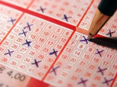 Straciła 12 mln funtów przez głupi błąd? Operator wszczął dochodzenie