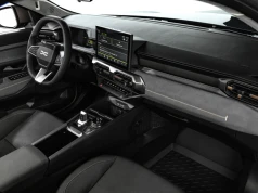Akumulator w hybrydzie może kosztować nawet 4000 euro. Renault, Dacia, Audi, Volkswagen i Volvo
