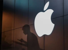 „Kradzież krytycznych technologii”. Apple pozywa OpenAI, io Products i swoich b. pracowników