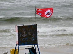 Poziom Bałtyku rekordowo niski, napłynęła słona woda. Dlaczego sinice wciąż grożą?