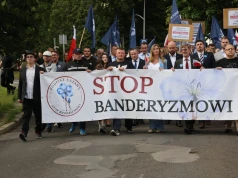 Marsz Pamięci Ofiar Rzezi Wołyńskiej przeszedł ulicami Lublina. Uczestnicy oddali hołd pomordowanym