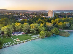 Woda cieplejsza niż w Bałtyku. Piękne jezioro z siecią tras rowerowych
