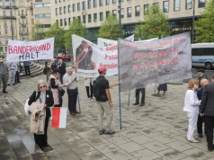 W rocznicę zbrodni wołyńskiej rządzący mówią o pamięci o ofiarach. Zełenski znów przypomina o wspólnym wrogu: Rosji