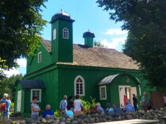 Połowa Polaków woli organizować wakacyjny wyjazd samodzielnie