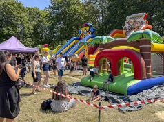Dobra zabawa i festiwal kolorów na Psiej Polanie
