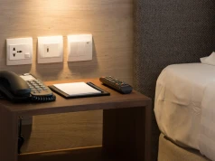 Tych rzeczy w hotelu lepiej nie dotykać. Pilot to dopiero początek