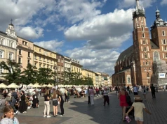 16 milionów turystów w Krakowie. Kto naprawdę odwiedza stolicę Małopolsk wyjaśnia Grzegorz Biedroń, prezesem MOT (Nasza rozmowa)
