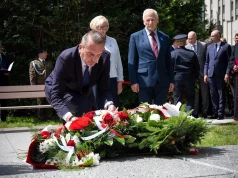 Zielona Góra. Prezydent Pabierowski: Pochyliliśmy głowy, by oddać hołd naszym rodakom