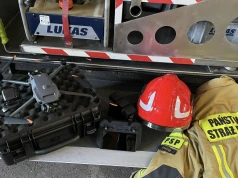 Ponad 26,5 mln zł za nowe wozy dla strażackich grup dronowych