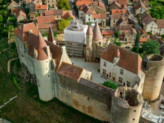 Ma 76 mieszkańców, a przyjeżdża tu 100 tysięcy turystów. Średniowieczna perełka zachwyca