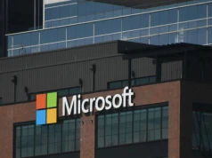 Padł ofiarą hakerów, a Microsoft kazał kupić mu wszystko od nowa. Sprawa trafiła do sądu