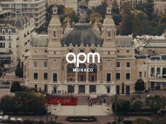 Luksus spotyka sport. APM Monaco stawia kort do padla przed kasynem w Monte Carlo