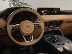 Tesla zaskakuje, Mercedes i Mazda rozczarowują. Szwedzi znów przetestowali obsługę nowoczesnych aut