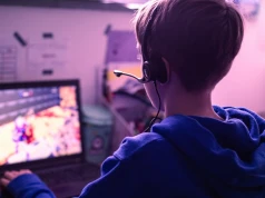 Dwóch influencerów z YouTube'a z zarzutami. Wywierali presję na dzieci