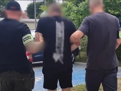 Zabarykadował się w mieszkaniu, odkręcił gaz i groził, że wszystko wybuchnie