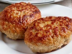Wlej do mięsa na kotlety mielone. Będą smakować jak u babci