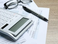 Firmowy e-mail i szef? To nie zawsze oznacza umowę o pracę