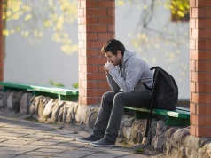 "Jestem słaby". Psycholog ujawnia, jak mężczyźni mylą cierpienie z porażką