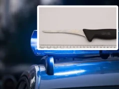 42-latek z nożem w ręku groził sąsiadom. Usłyszał siedem zarzutów