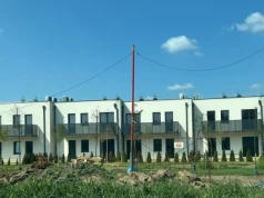 Nowe mieszkania już gotowe, ale ludzie nie mogą się do nich wprowadzić. Zbudowane za wysoko?
