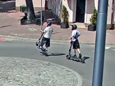 Brawurowa jazda na hulajnogach elektrycznych